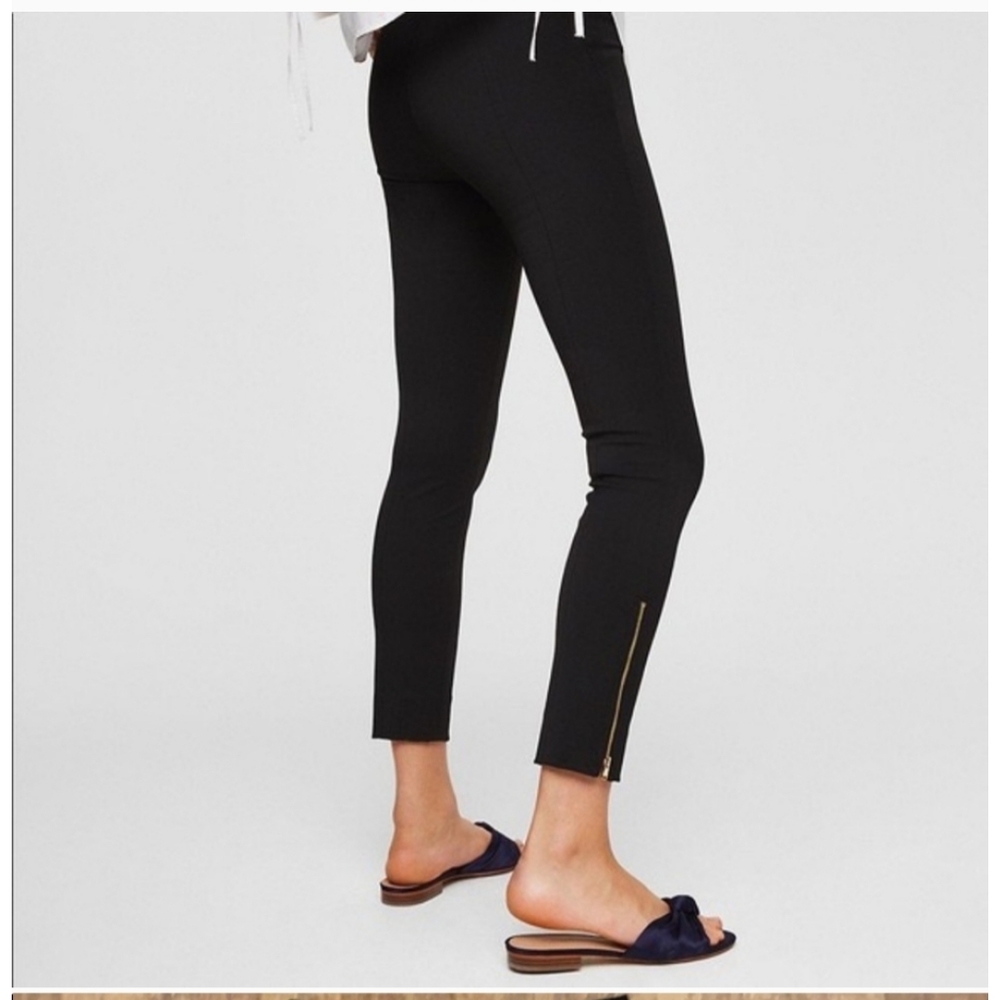 NWOT Ann Taylor Loft cropped black pant with zippered ankles size 6